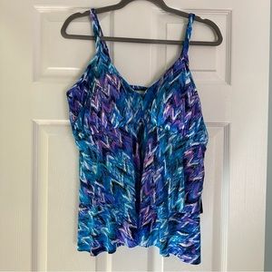 NWT 20W blue, black, purple, white peplum tankini bathing suit top